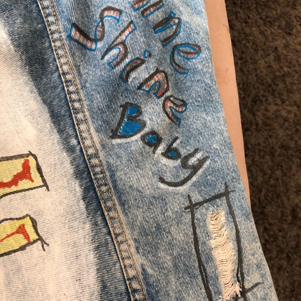 The most amazing painted jeans jacket ever!!!